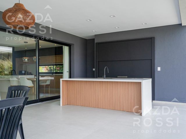 place photo 53