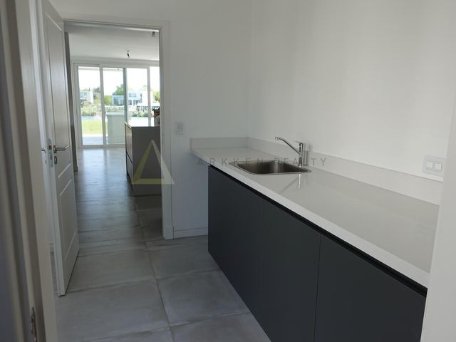 place photo 48