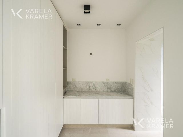 place photo 65