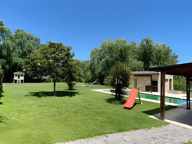 place photo 23