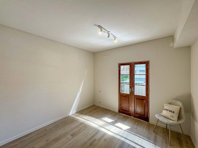 place photo 52