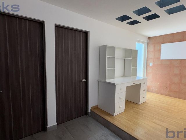 place photo 44