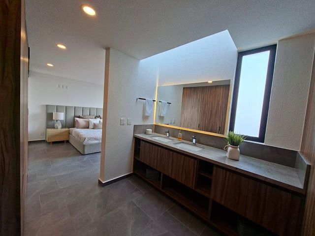 place photo 45
