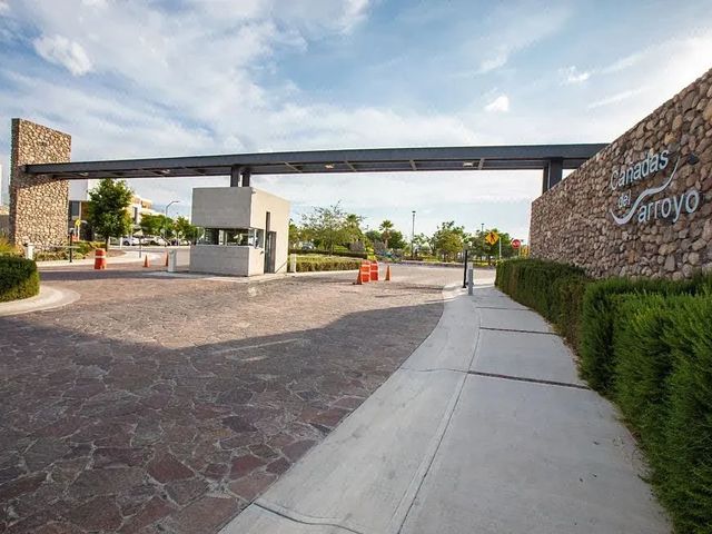 place photo 18