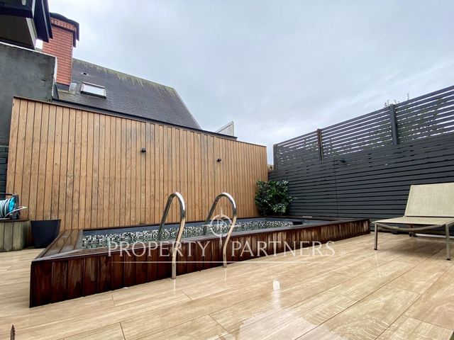 place photo 32