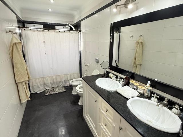place photo 70