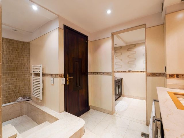 place photo 49