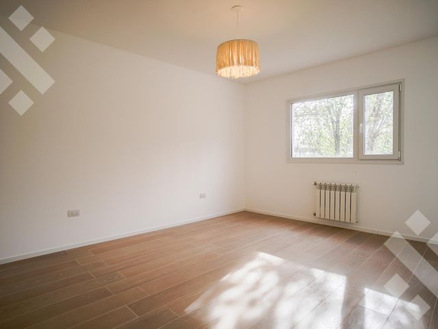 place photo 52
