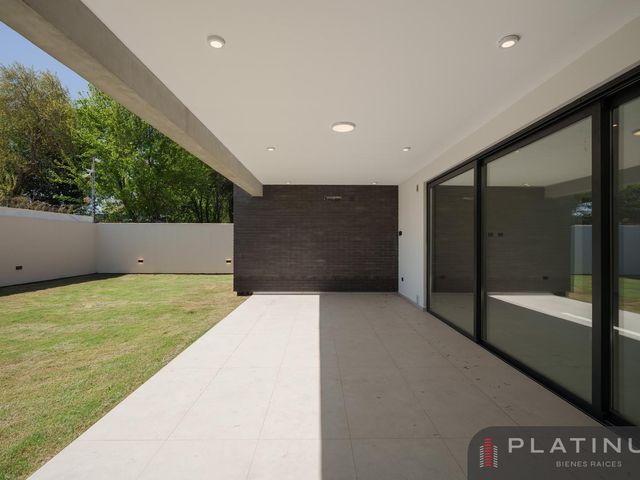 place photo 43