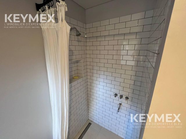 place photo 51