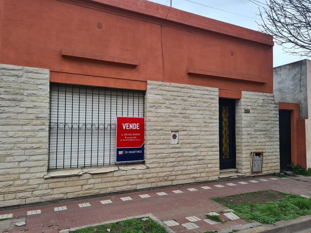 Casa en  Venta | Francia al 1200 | Centro De Luján