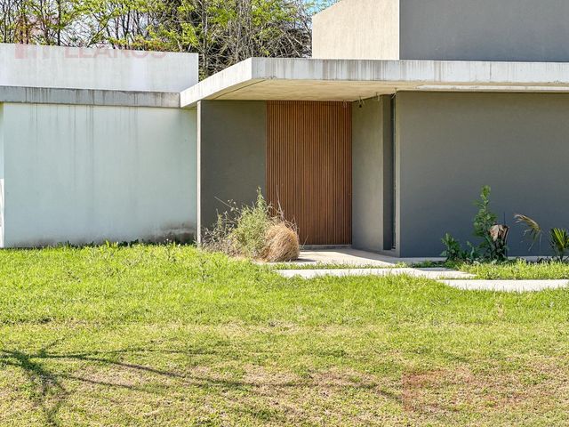 place photo 54