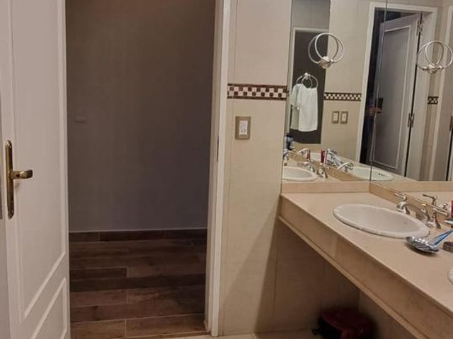 place photo 60