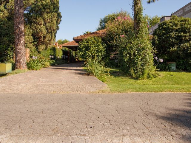 place photo 48