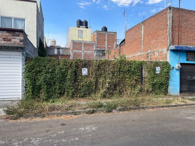 ¡SE VENDE TERRENO CENTRICO EN PRADOS VERDES!
