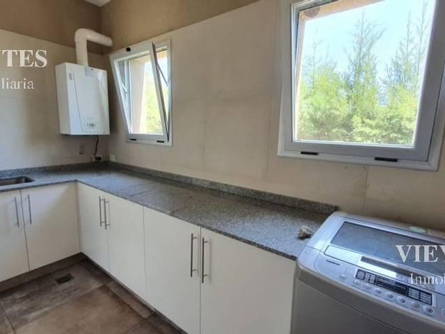 place photo 52