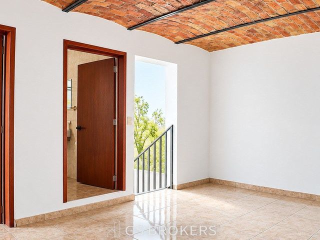 place photo 35