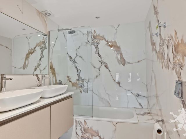 place photo 49