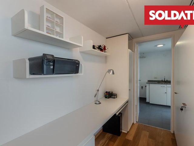 place photo 48