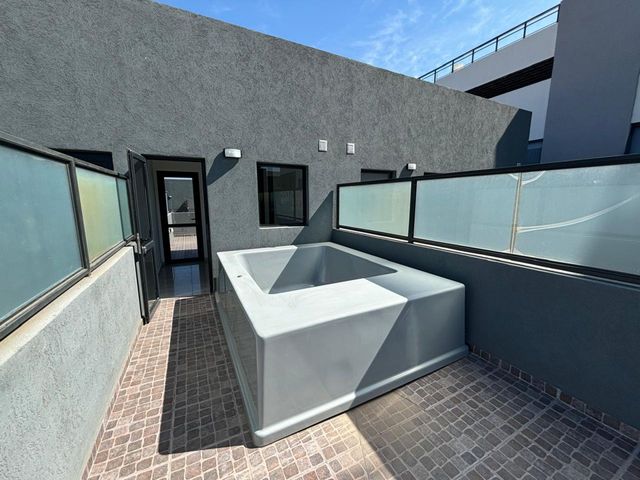 place photo 30