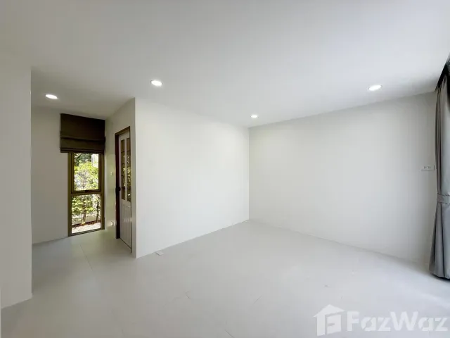 place photo 48