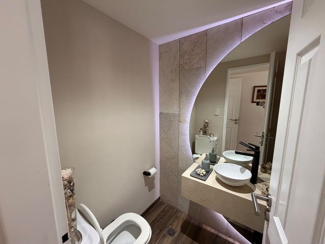 place photo 71