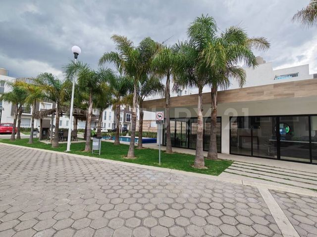 place photo 38