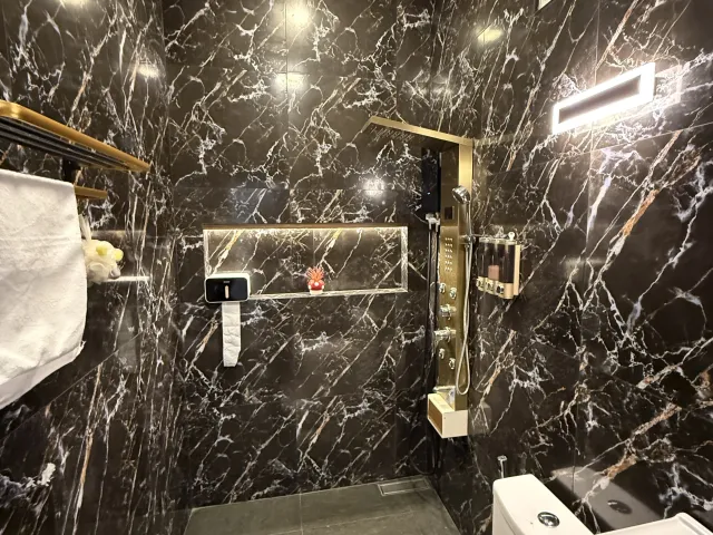 place photo 34