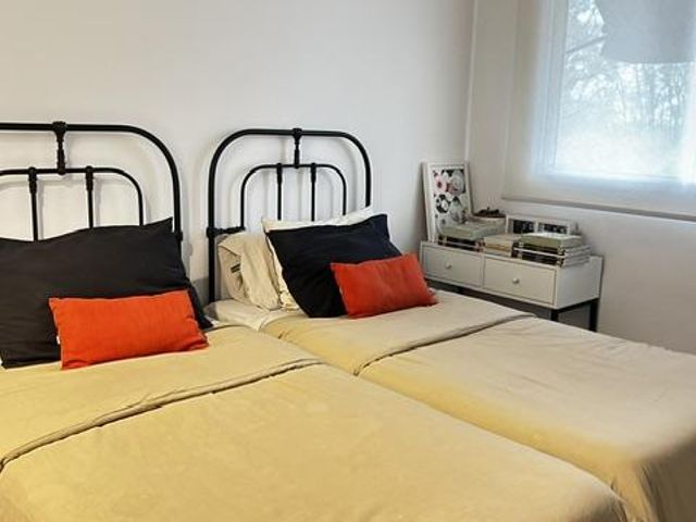 place photo 54