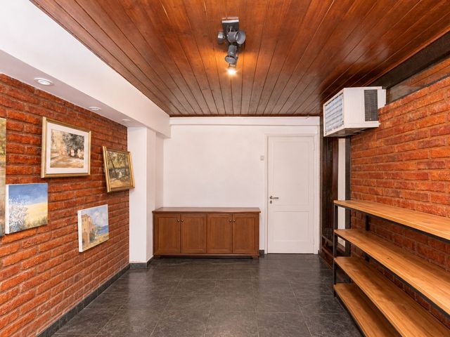 place photo 49