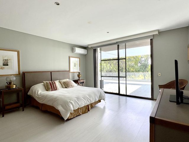 place photo 96