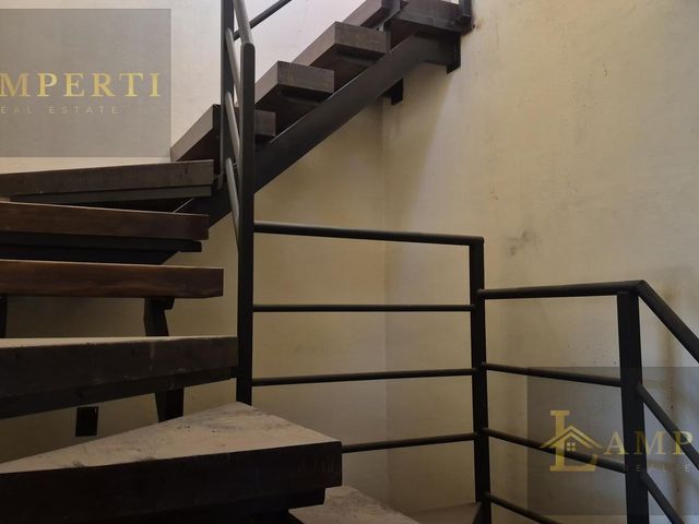 place photo 100