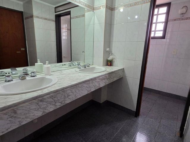 place photo 52