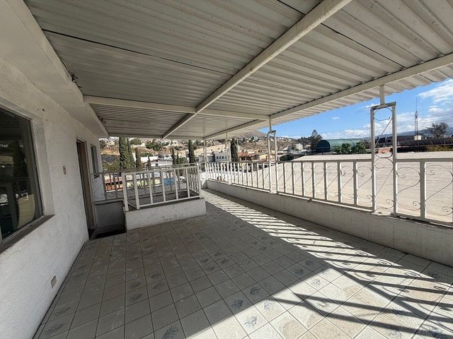 place photo 32