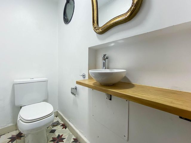 place photo 52