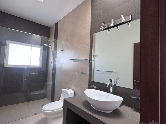 place photo 48
