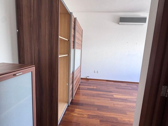 place photo 47