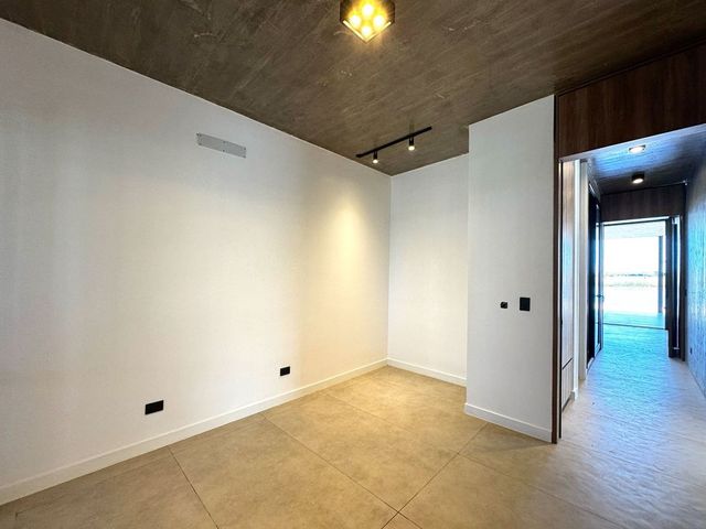 place photo 52