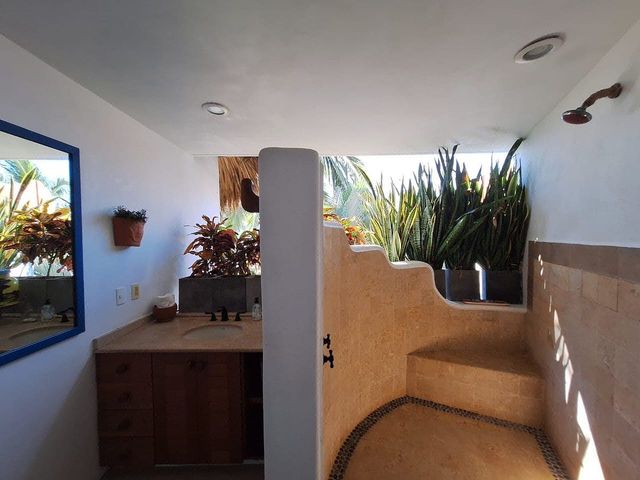 place photo 33