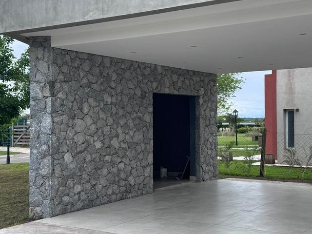 place photo 54
