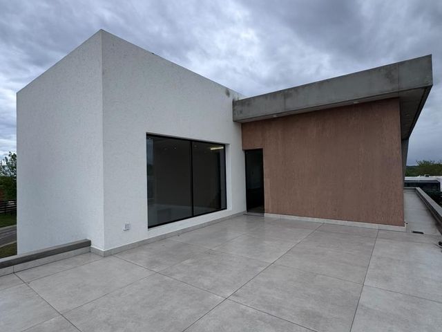 place photo 48