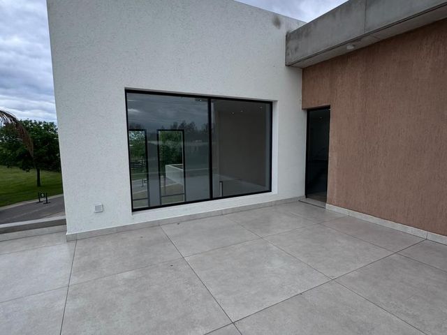 place photo 51