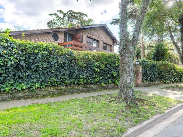 place photo 48