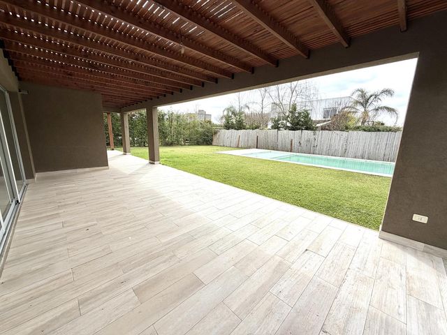 place photo 48