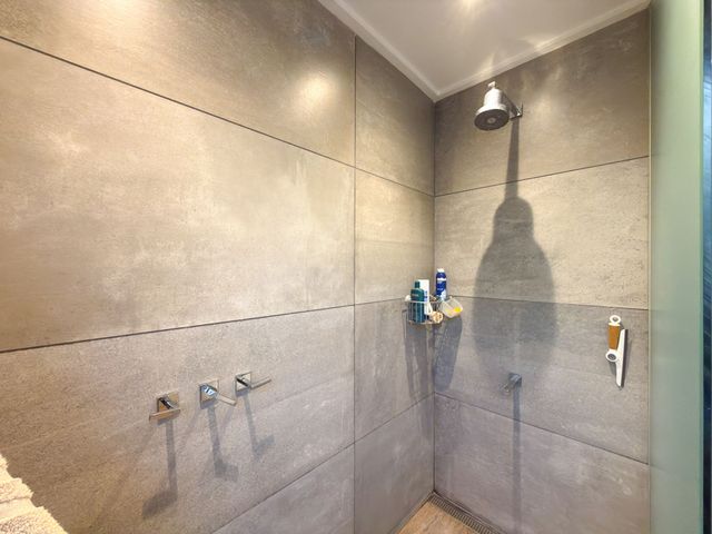 place photo 48