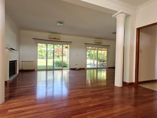 place photo 81
