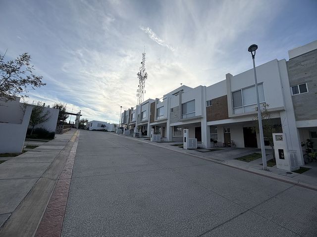 place photo 32