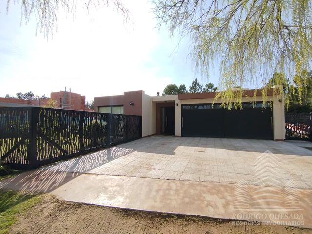 place photo 56