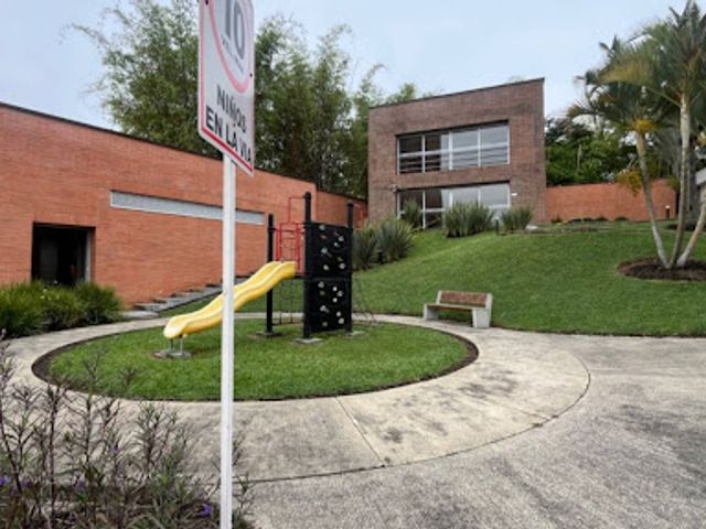 place photo 25