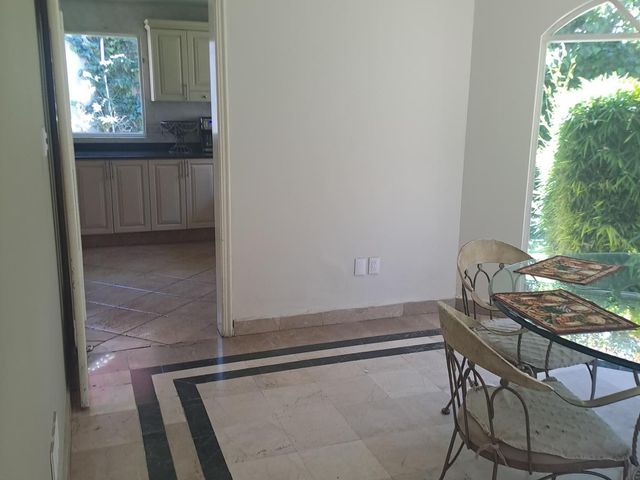 place photo 66